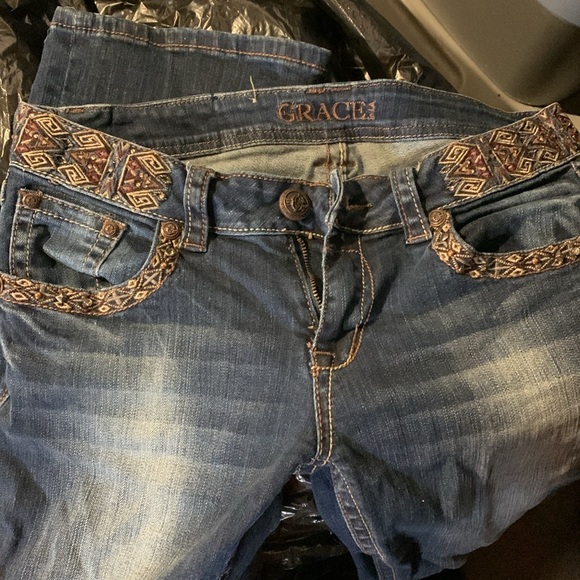 Jeans - Picture 2 of 3